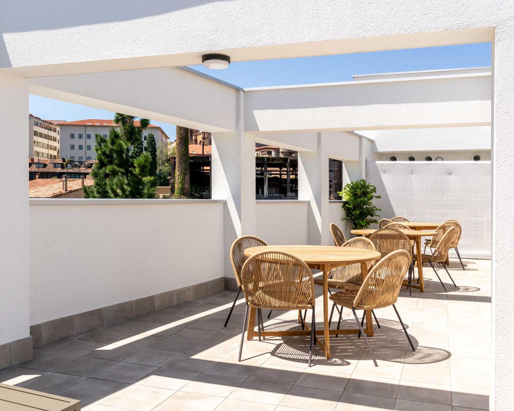 Limehome Oviedo Calle Postigo Bajo Luaran gambar