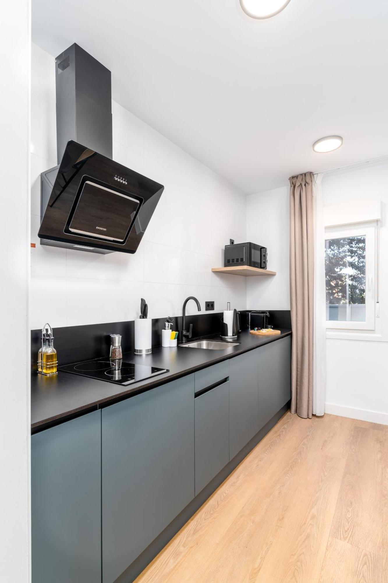 Limehome Oviedo Calle Postigo Bajo Bilik gambar