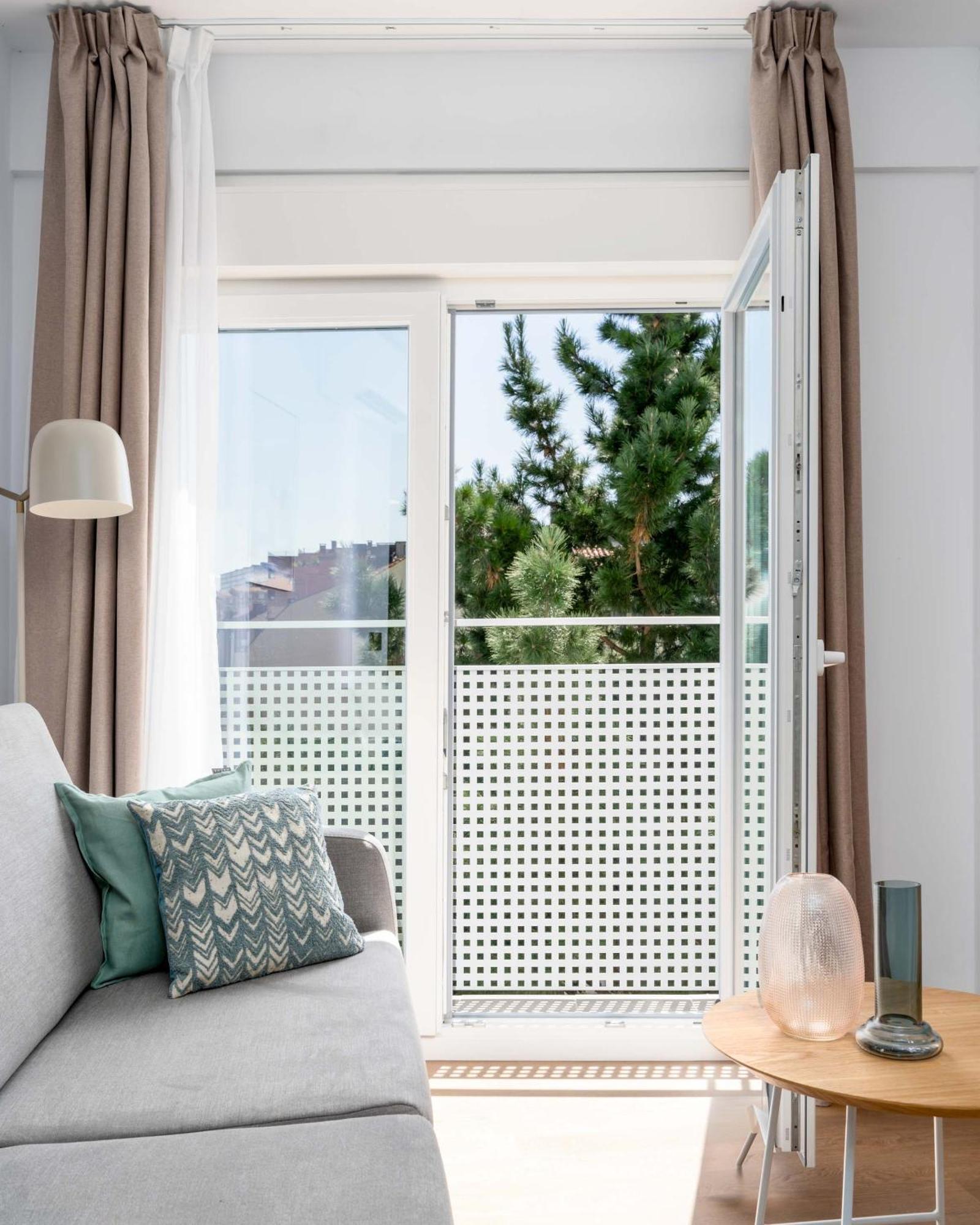 Limehome Oviedo Calle Postigo Bajo Bilik gambar
